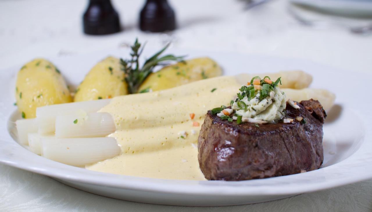 Landgasthof Birkel ヘリーデン エクステリア 写真
